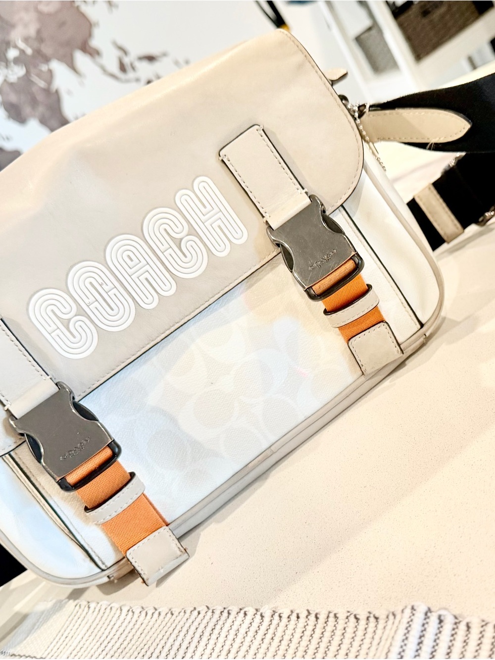 COACH Cream and Tan Leather Signature Flap Crossbody - Picture 4 of 9